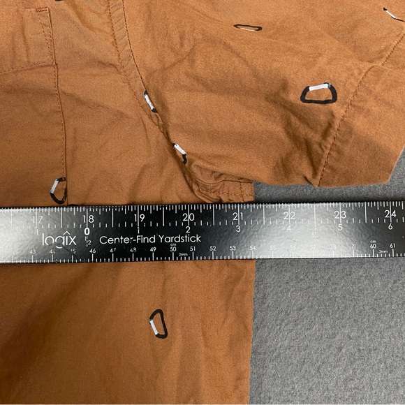 Prana Broderick Button Shirt Men’s Medium Brown Carabiners All Over Print Hiking - Picture 7 of 9